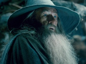 Ian McKellen was recently on The Today Show to promote The Hobbit: The Desolation of Smaug, in which he plays Gandalf. He discussed with anchor Matt Lauer about how director Peter Jackson continues to edit each of the films up until the release date. Ian believes that the version of the newest installment of the […]